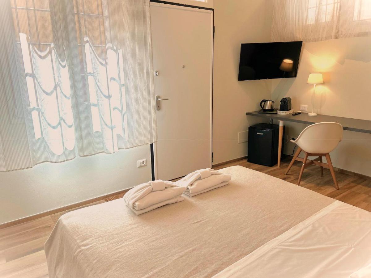 Hotel Bed In Bo San Carlo Bolonia Exterior foto